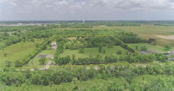 1115 Delany Road, La Marque, TX 77568