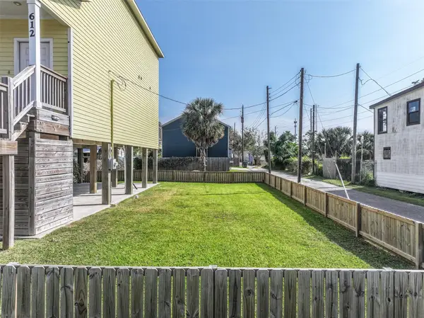 614 38th Street, Galveston, TX 77550