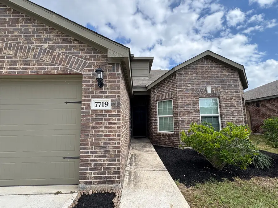 7719 Vacek Meadows Loop, Richmond, TX 77469 - #2