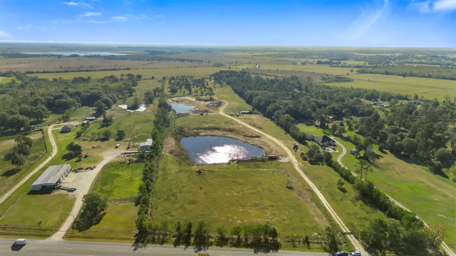 1624 Fm 563, Anahuac, TX 77514 - Image #2