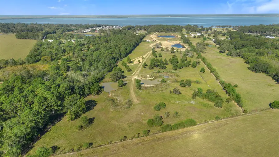 1624 Fm 563, Anahuac, TX 77514 - Image #3