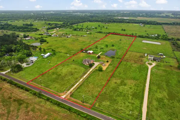 1405 Big Hill Road, Winnie, TX 77665