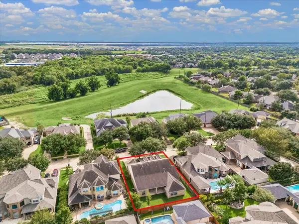 7715 Bayou Green Lane, Sugar Land, TX 77479