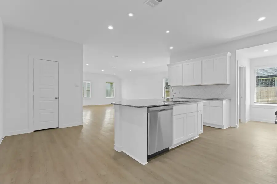 1023 River Coral, Alvin, TX 77511 - #3