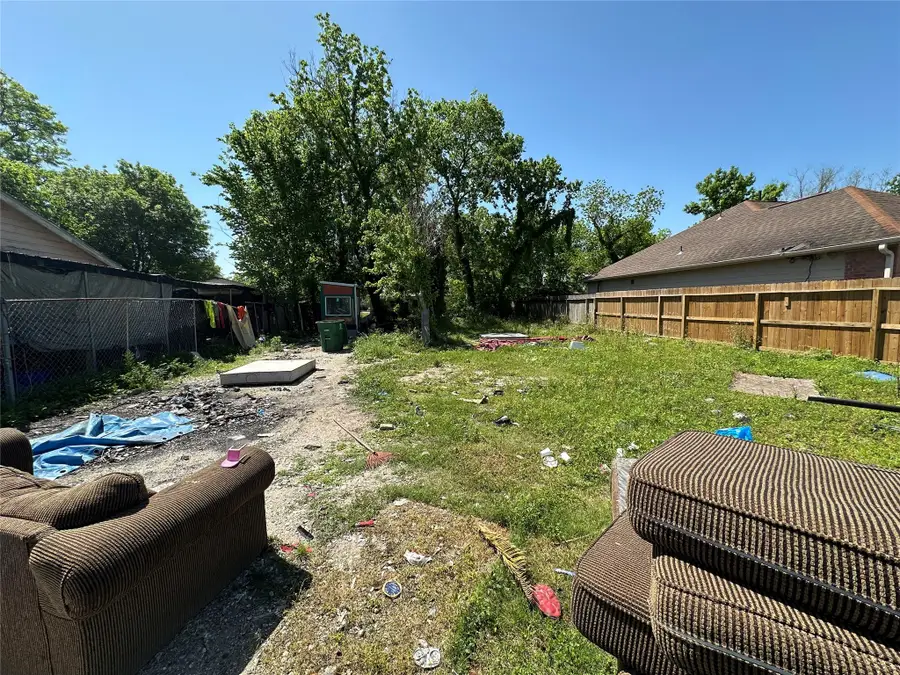 3916 Galesburg Street, Houston, TX 77051 - Image #2