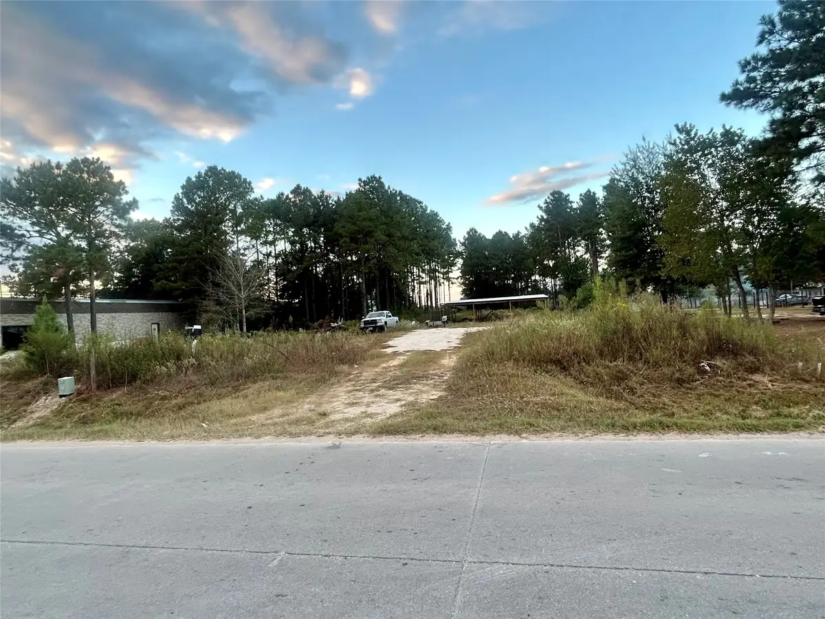 717 County Road 3542, Cleveland, TX 77327 - Image #1