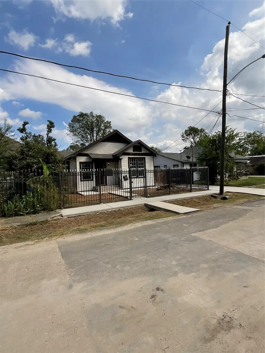 2206 Stevens Street, Houston, TX 77026 - Image #3