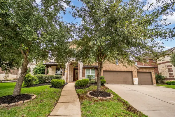 25715 Oakwood Knoll Drive, Katy, TX 77494