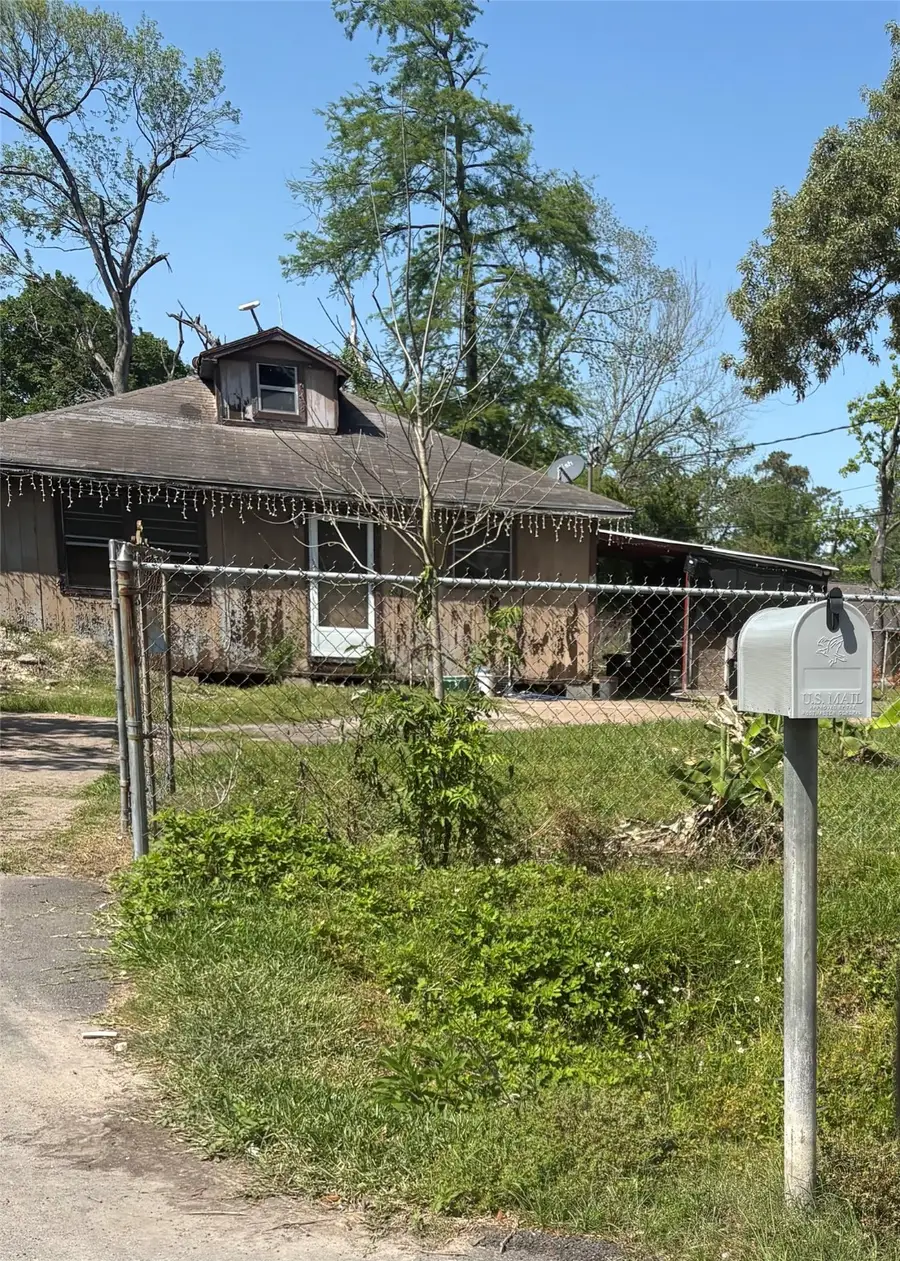 12611 Gladden Drive, Houston, TX 77049 - Image #3