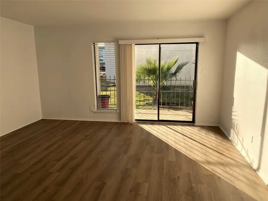 2822 S Bartell Drive #3, Houston, TX 77054 - Image #3