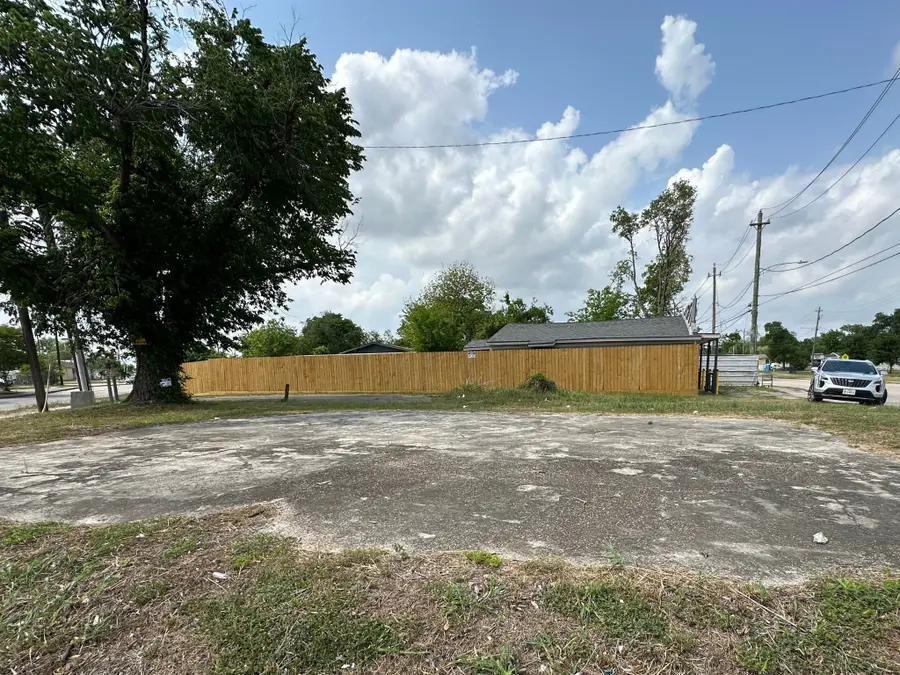 7217 Wheatley Street, Houston, TX 77088 - Image #3