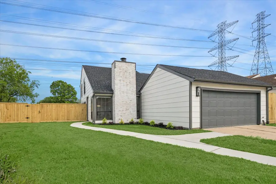 9203 Belle Park Drive, Houston, TX 77099 - #2