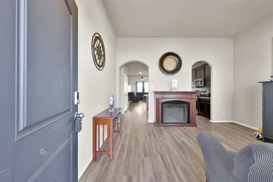 12511 Silverwood Sands Court, Houston, TX 77014 - Image #3