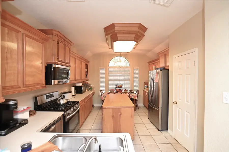 2909 30th Avenue N, Texas City, TX 77590 - #3