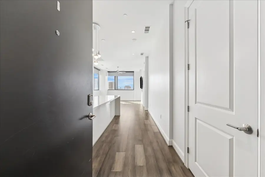 1211 Caroline Street #1504, Houston, TX 77002 - Image #3