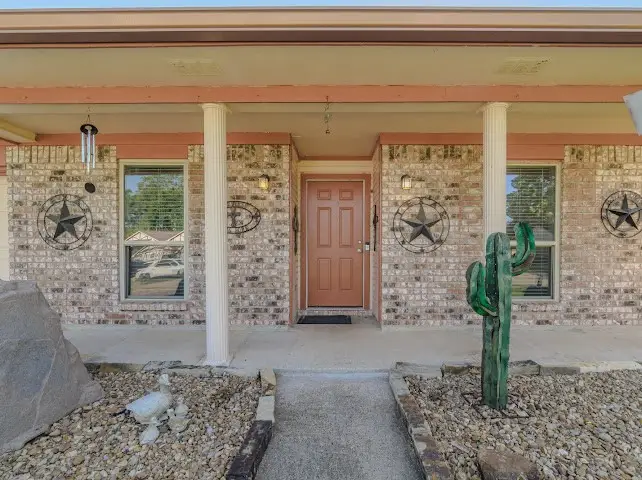 617 Dogwood Street, Lake Jackson, TX 77566 - Image #3