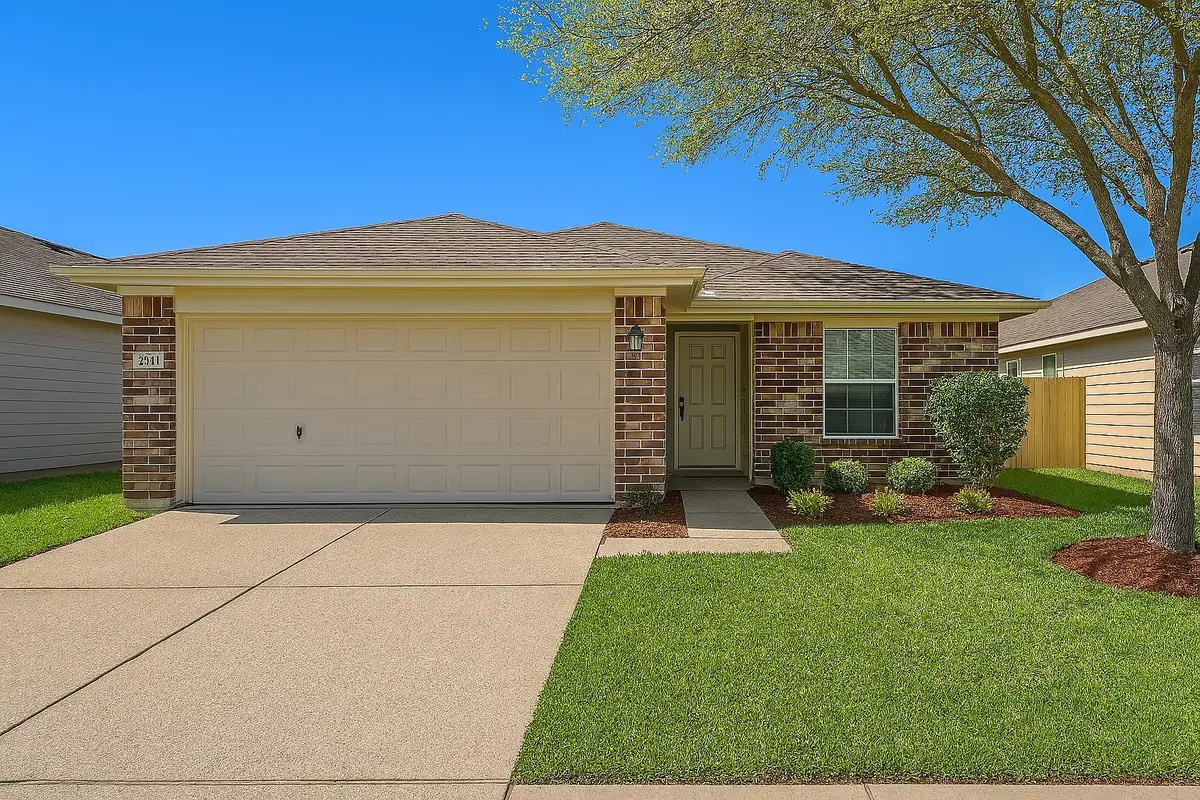 3611 Apache Meadows Drive, Baytown, TX 77521 - #1