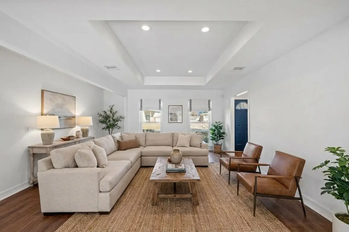 10151 Brinwood Drive, Houston, TX 77043 - #1