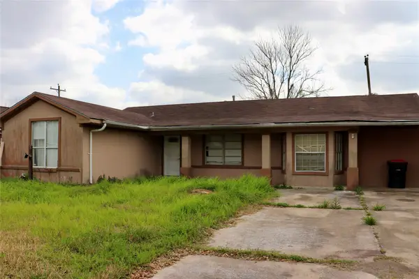 4734 Otterbury Drive, Houston, TX 77039