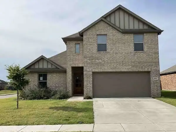 556 Hickory Ridge Drive, Van Alstyne, TX 75495