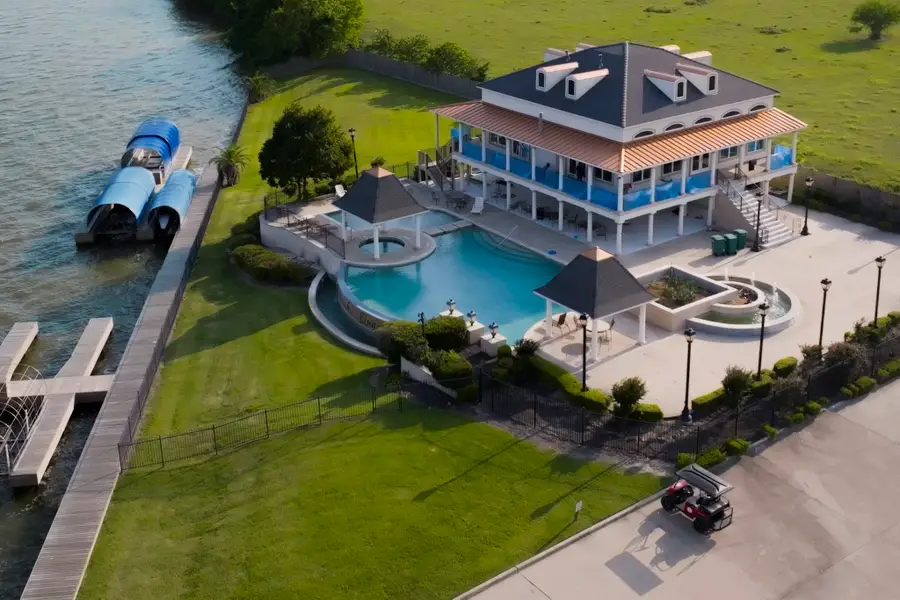 10887 Decatur Street, Willis, TX 77318 - Image #3