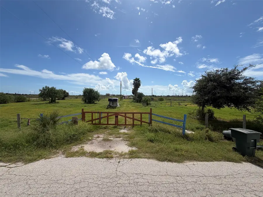 12123 Ostermeyer Road, Galveston, TX 77554 - #2