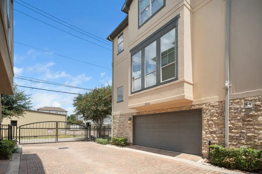 5733 Kansas Street, Houston, TX 77007 - Image #3