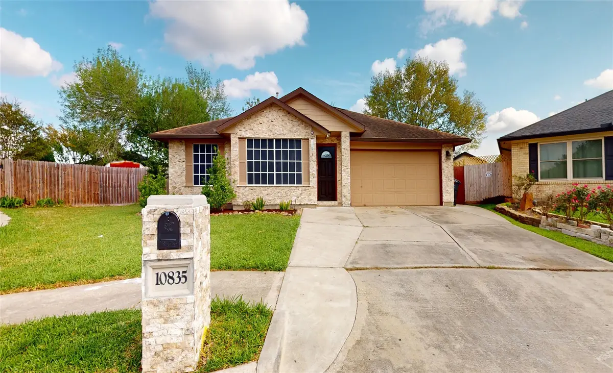10835 Cayman Mist Drive, Houston, TX 77075 - #1
