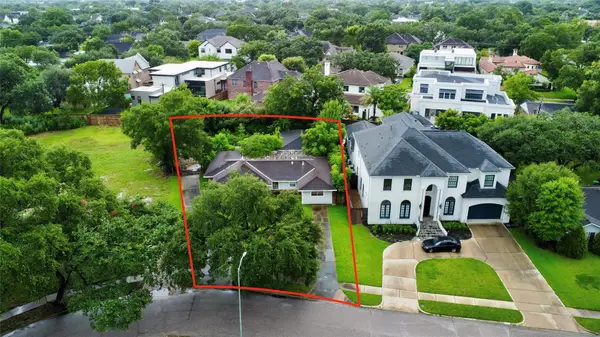 5027 Grape Street, Houston, TX 77096