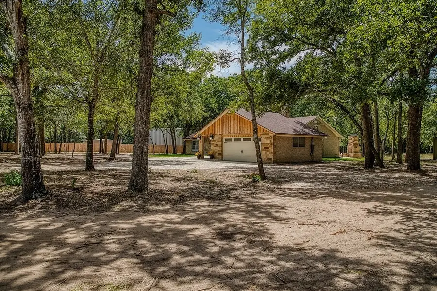 5504 Hillside, Brenham, TX 77833 - #2