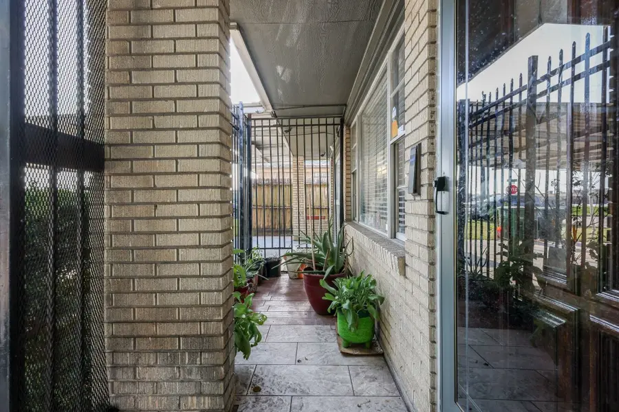 266 W Riverwood Drive, Houston, TX 77076 - #3