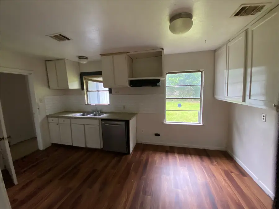 5719 Beldart Street, Houston, TX 77033 - #3