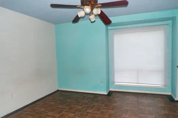 8589 Wilcrest Drive, Houston, TX 77099