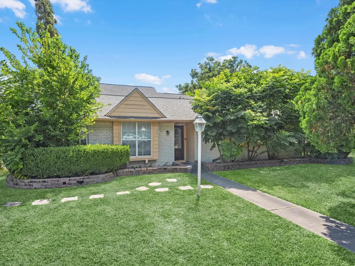 5747 Fontenelle Drive, Houston, TX 77035 - Image #1