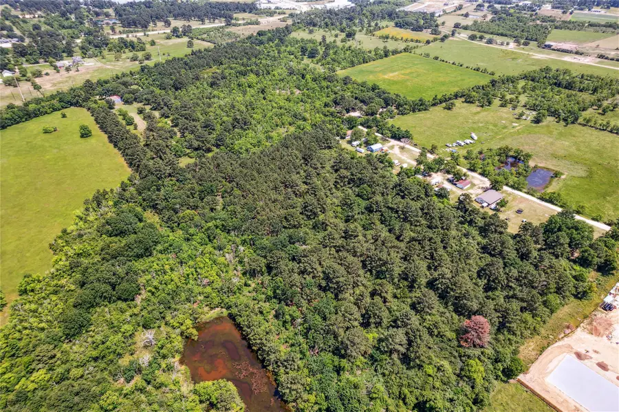 1835 S Cherry St Street, Tomball, TX 77375 - Image #3