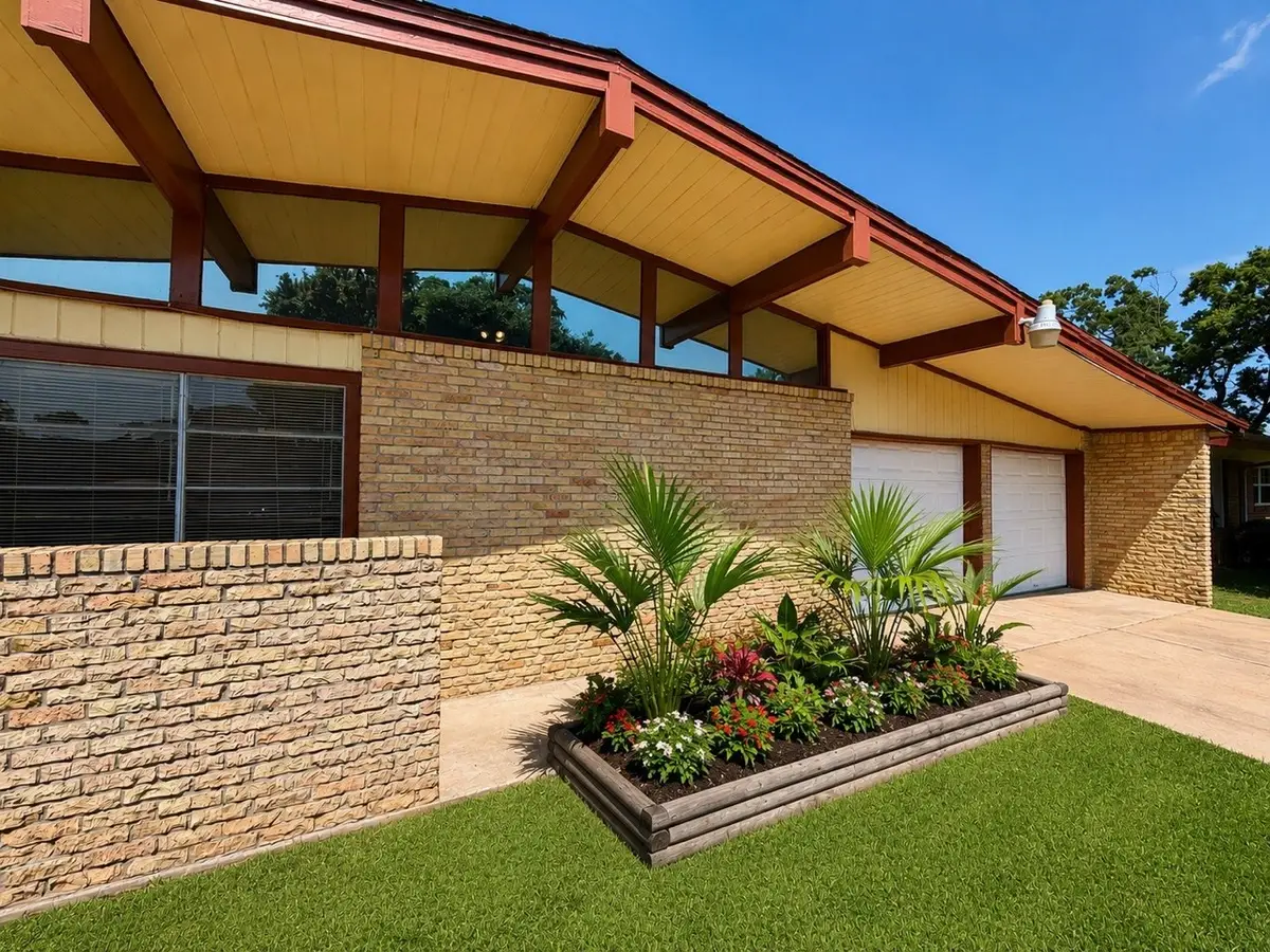 8806 Glenloch Drive, Houston, TX 77061 - #1