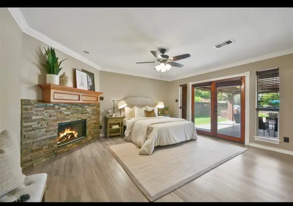 2204 Airline Drive, Friendswood, TX 77546