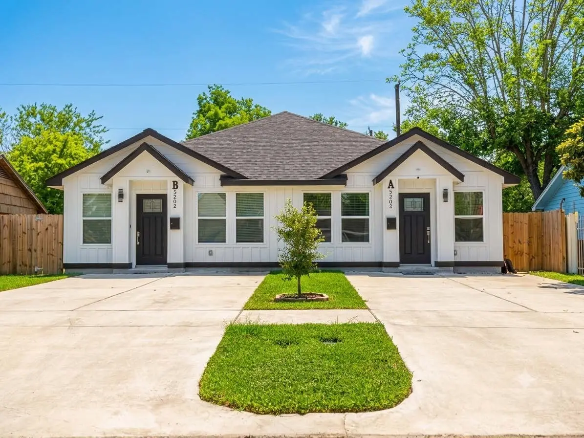 5202 Northridge Drive #A/B, Houston, TX 77033 - #1