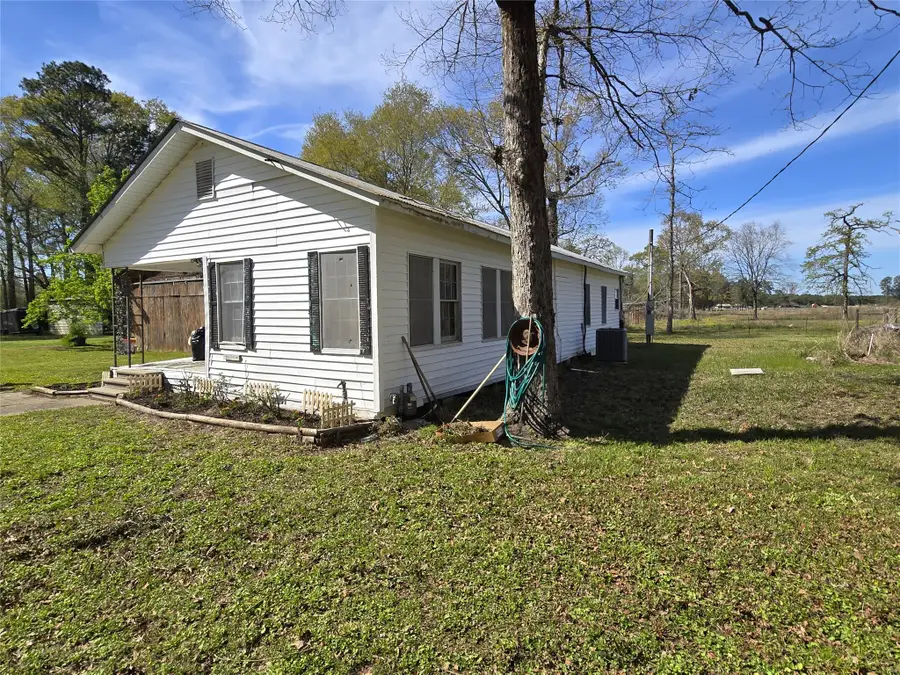 1083 County Road 3141 E, Cleveland, TX 77327 - Image #2