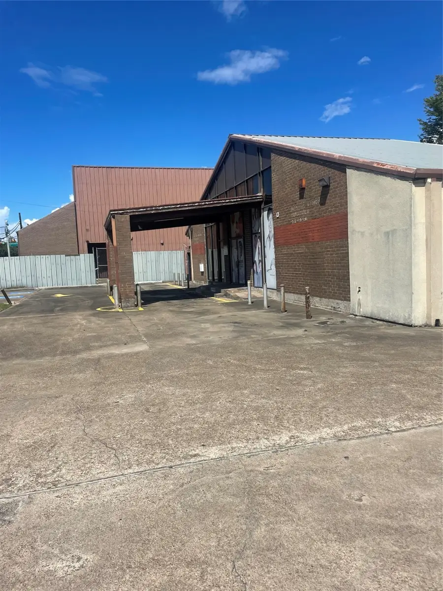 14215 S Post Oak Road, Houston, TX 77045 - Image #3