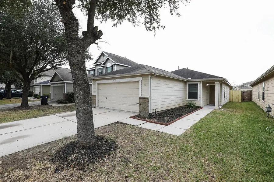 2727 Piney Lake Court, Houston, TX 77038 - Image #3