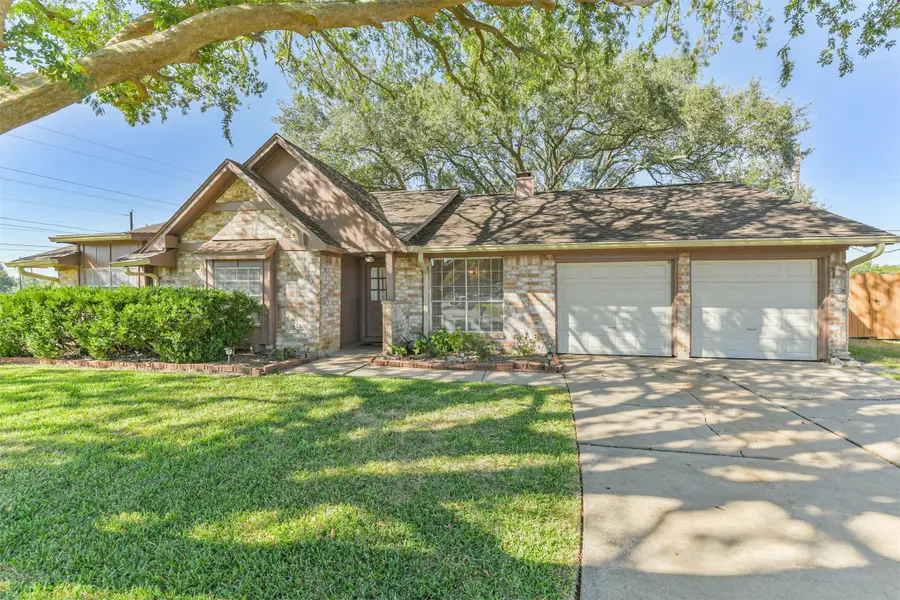 1509 Newport Boulevard, League City, TX 77573 - Image #3