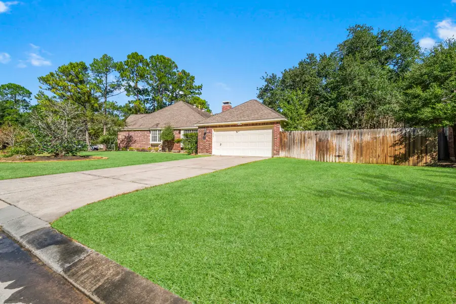 2 Quiet Oak Drive, The Woodlands, TX 77381 - Image #3