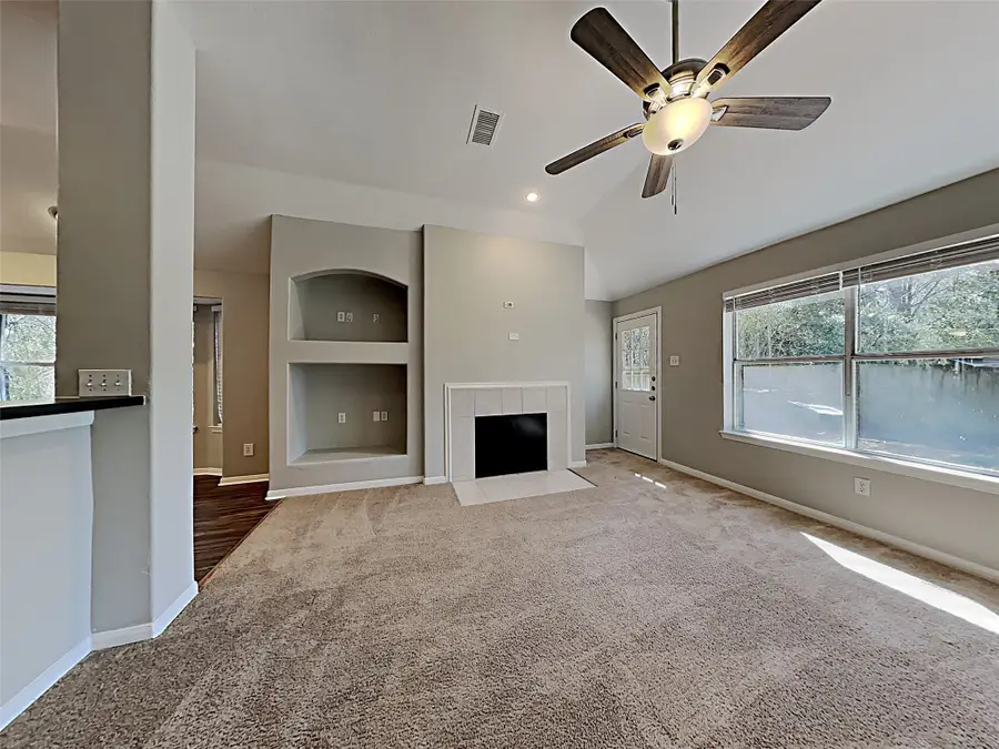85 Summer Lark Place, The Woodlands, TX 77382 - Image #3