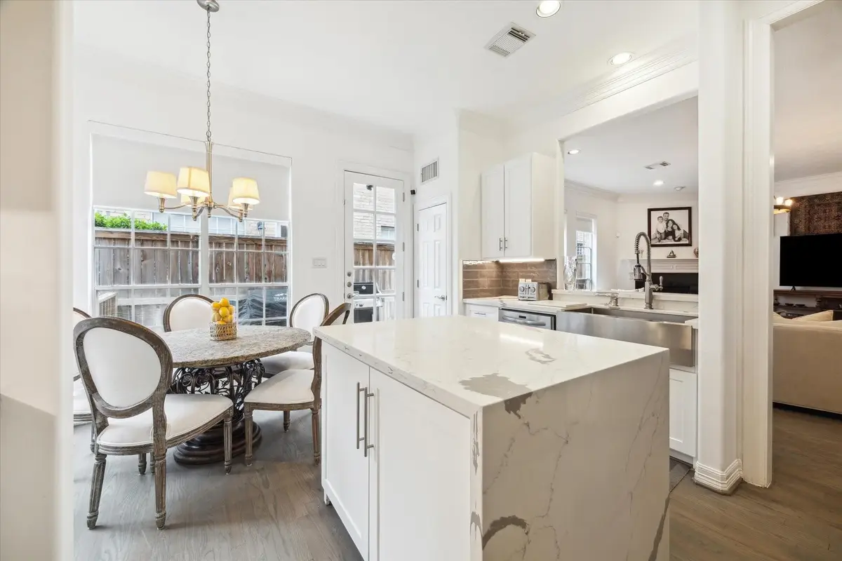 2842 Briarhurst Park, Houston, TX 77057 - Image #1