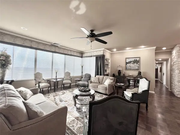 2016 Main Street #PH3, Houston, TX 77002