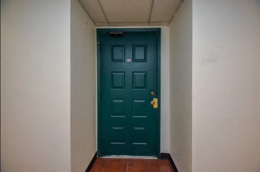 2818 S Bartell Drive S #6, Houston, TX 77054 - Image #3