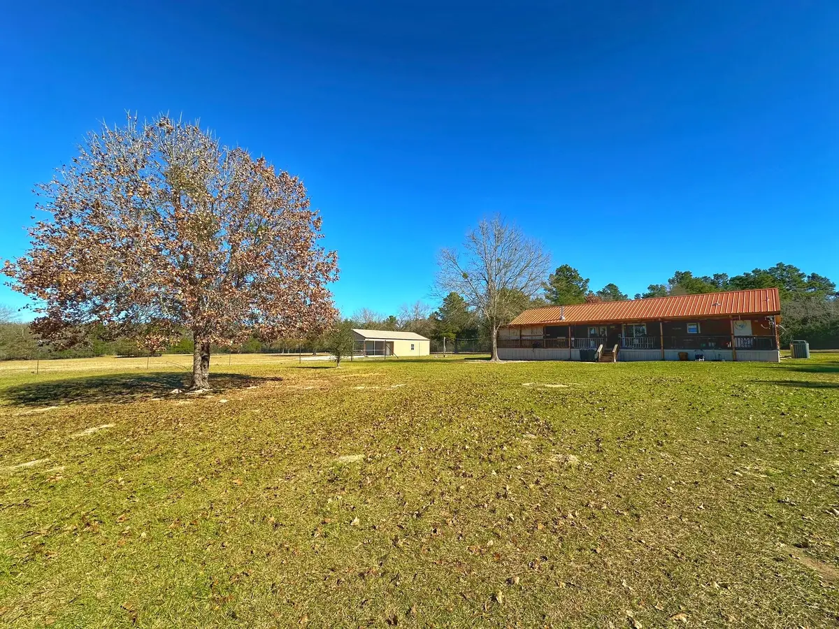610 Fcr 301, Oakwood, TX 75855 - Image #1
