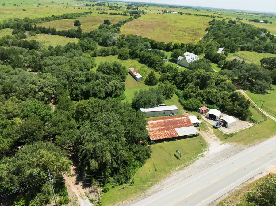 7541 Fm 609, La Grange, TX 78945 - Image #3