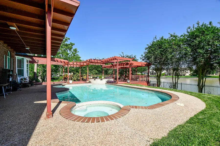 410 Kingfisher Drive, Sugar Land, TX 77478 - #2